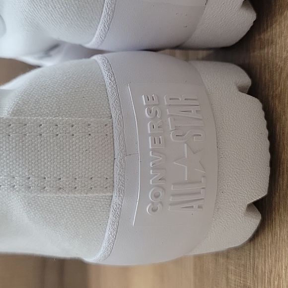 Converse high top Brand new in the box. - Picture 9 of 11